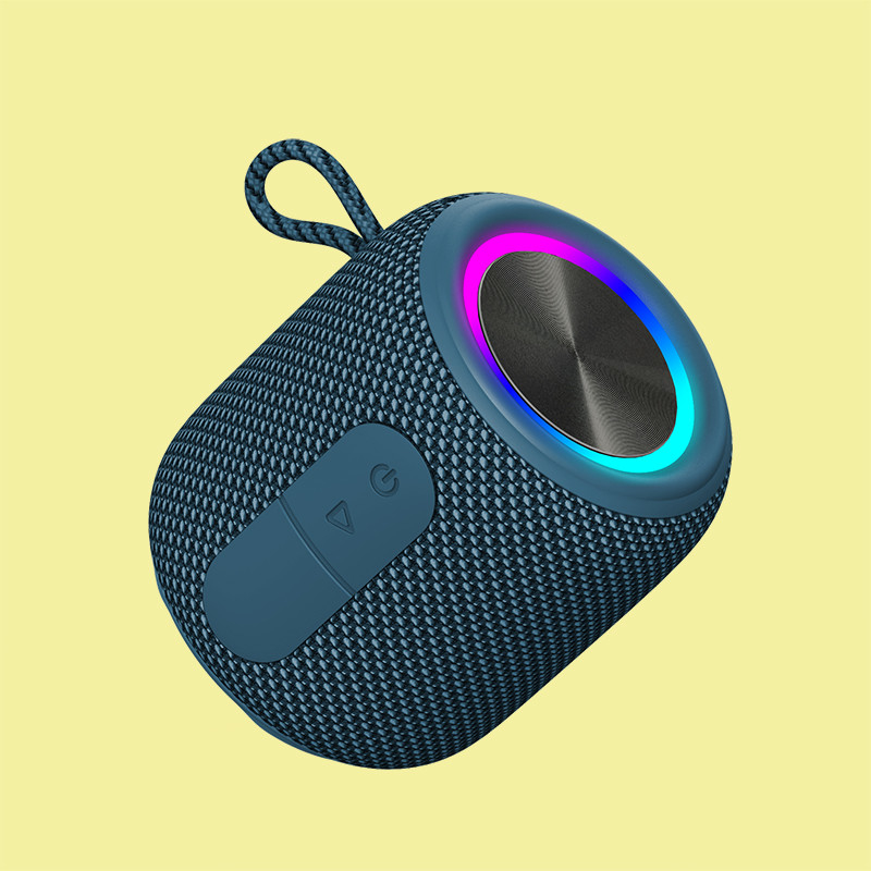Altavoz exterior portátil con 6 vatios de potencia de salida 10-20 horas de duración de la batería 5V / 1A entrada