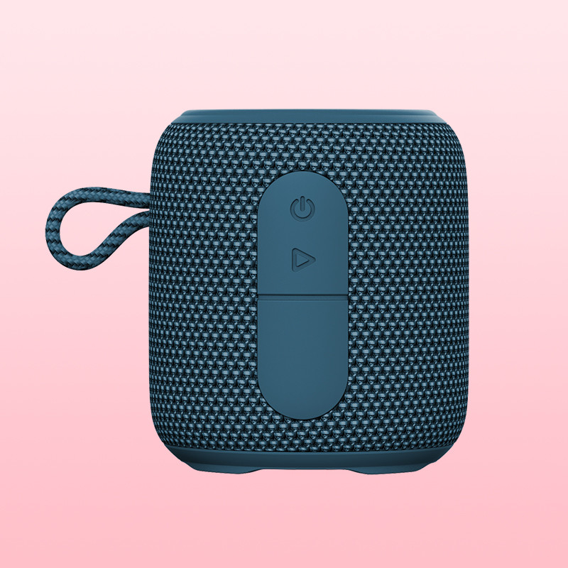 Altavoz de ducha inalámbrico impermeable con batería de 1200 mAh en azul con radiador de bajo